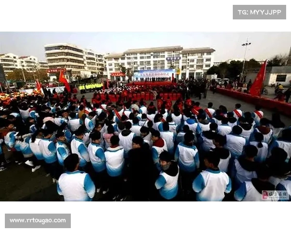 球员转会大潮涌动 新赛季豪门布局与实力对决全解析 球员转会大潮涌动 新赛季豪门布局与实力对决全解析